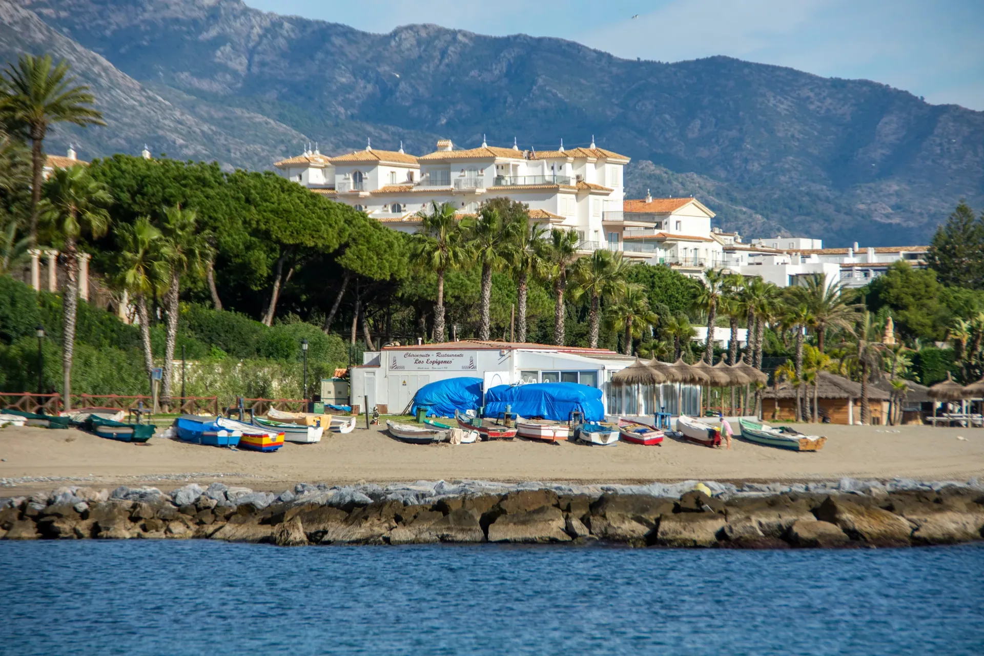 Yacht Charter Marbella: Luxuriöser Segelspaß an der Costa del Sol