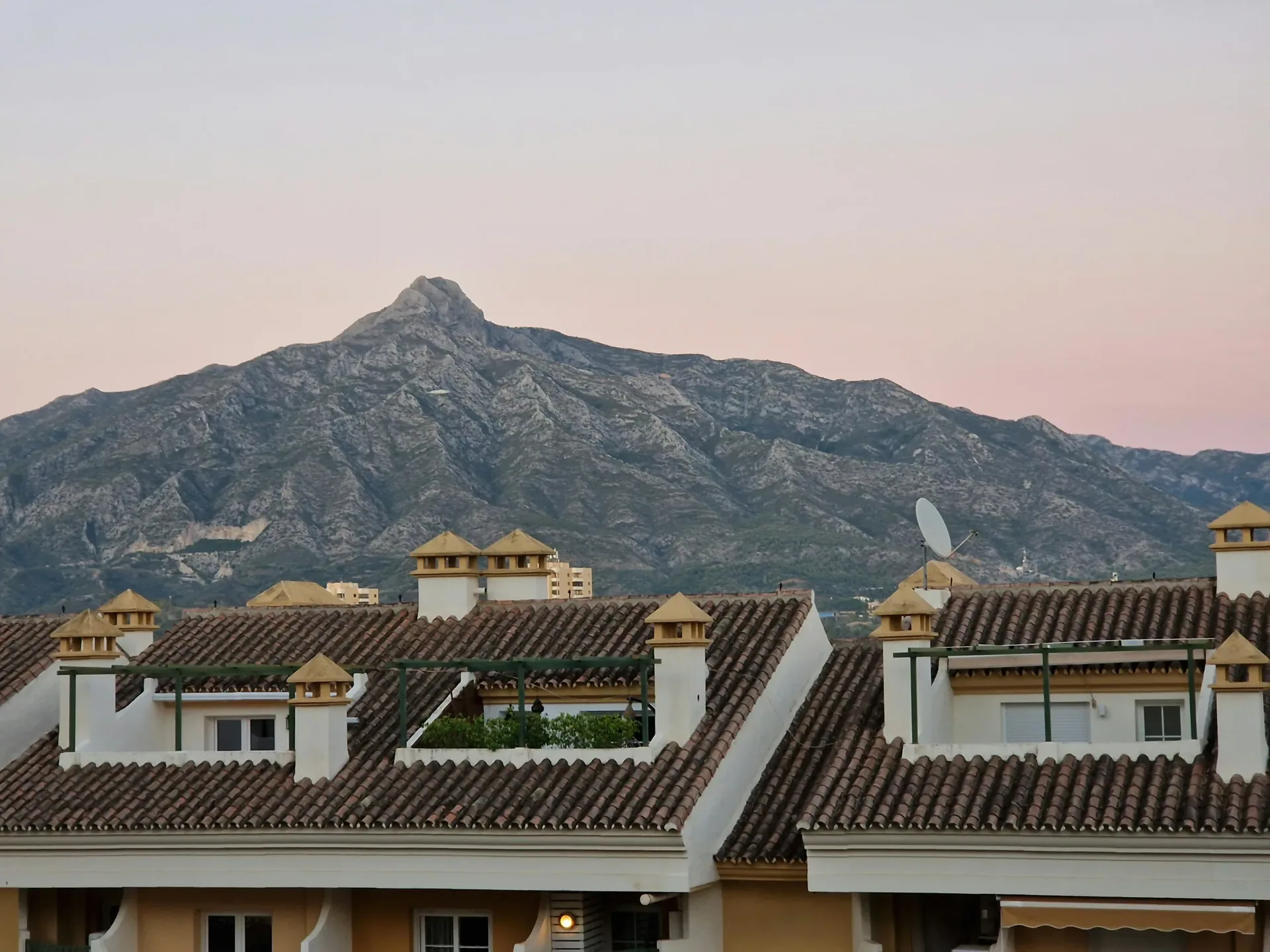 Warum so viele Menschen nach Marbella ziehen